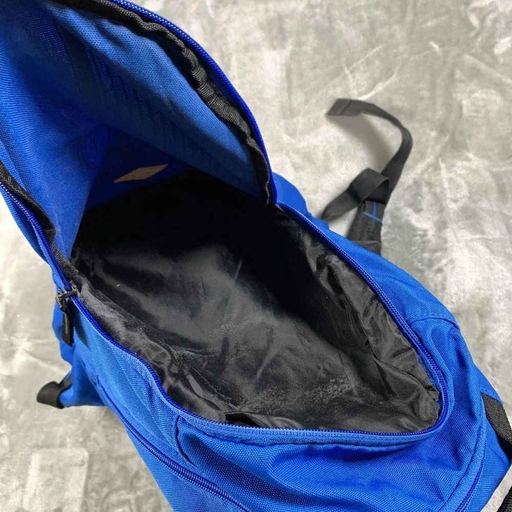 Umbro Backpack Bue Soccer Travel Daypack Commuter School Padded Embroidered Logo